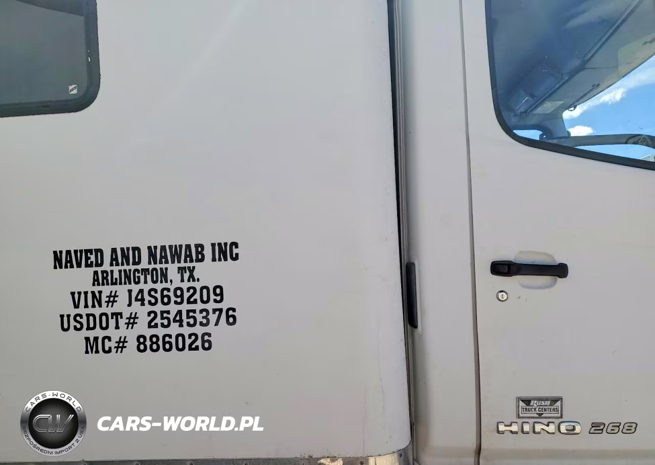 2018 Hino 258-268 Box Truck VIN:5PVNJ8JV1J4S69209 - 11