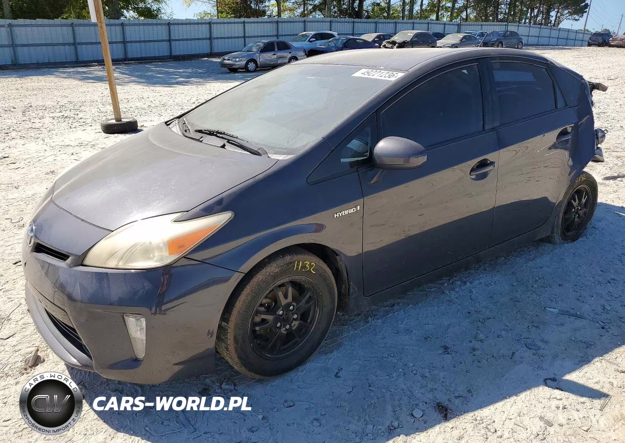 2013 Toyota Prius Two – zdjęcie 1 z 12