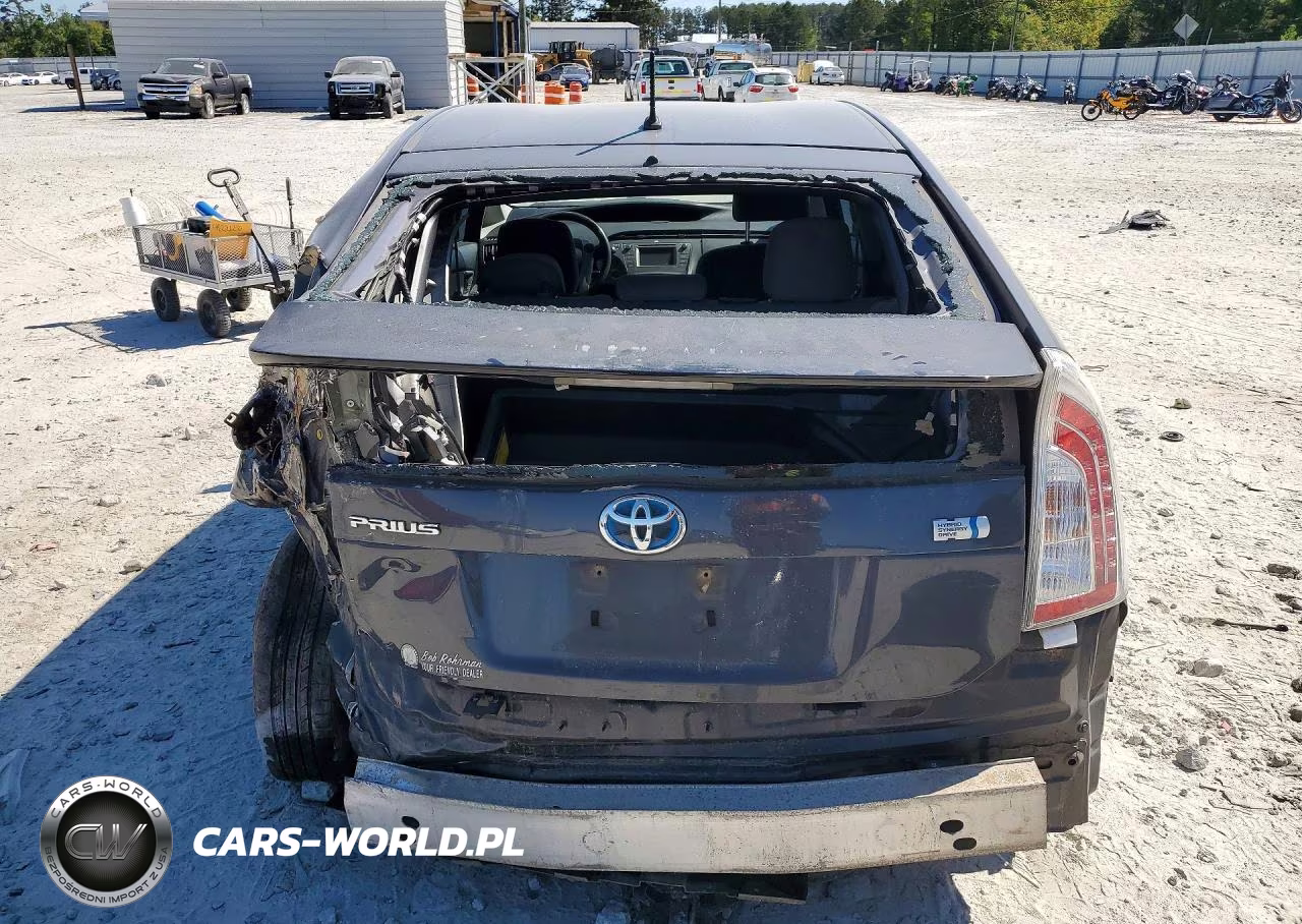 2013 Toyota Prius Two VIN:JTDKN3DU0D5669578 - 6