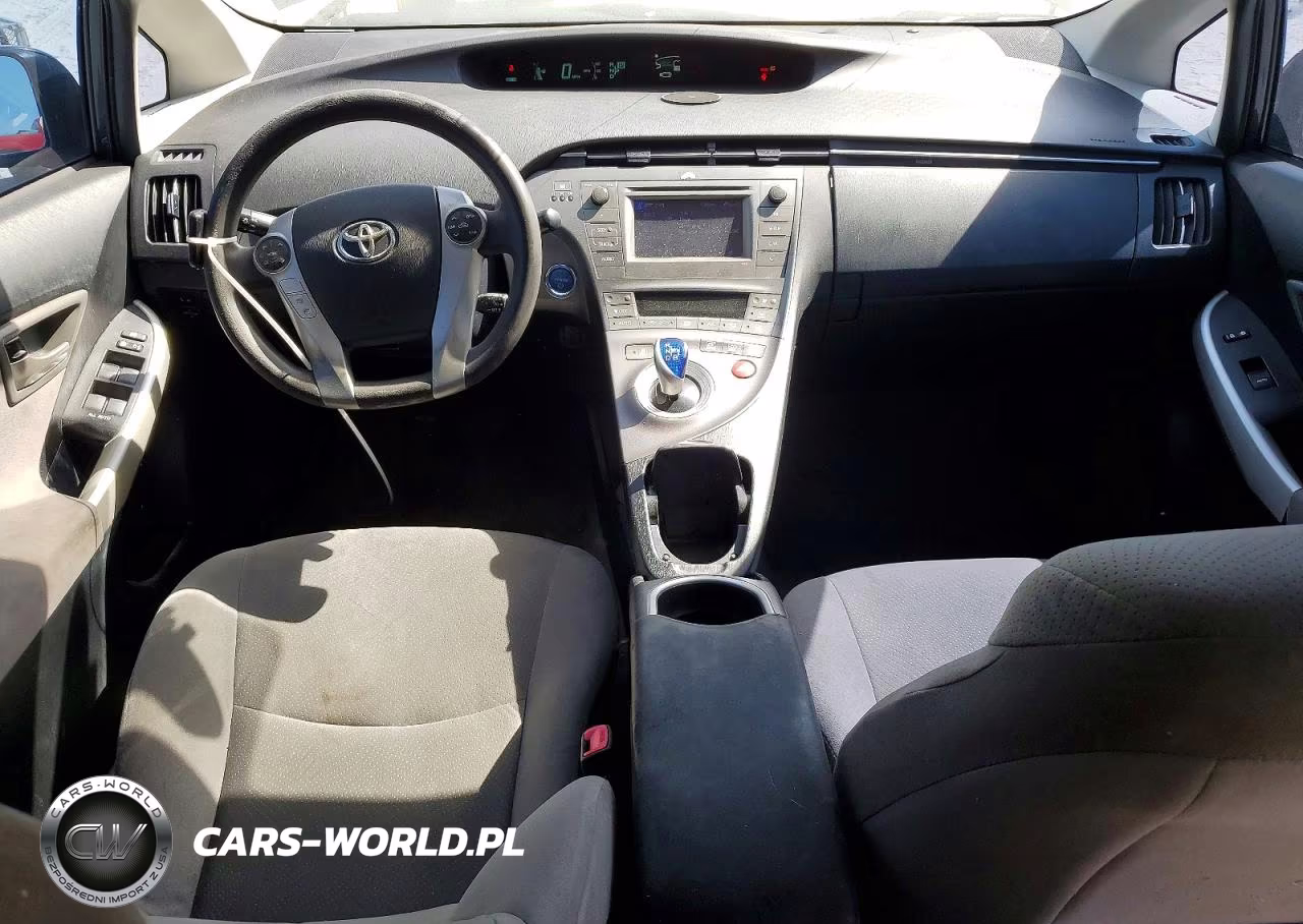 2013 Toyota Prius Two VIN:JTDKN3DU0D5669578 - 8