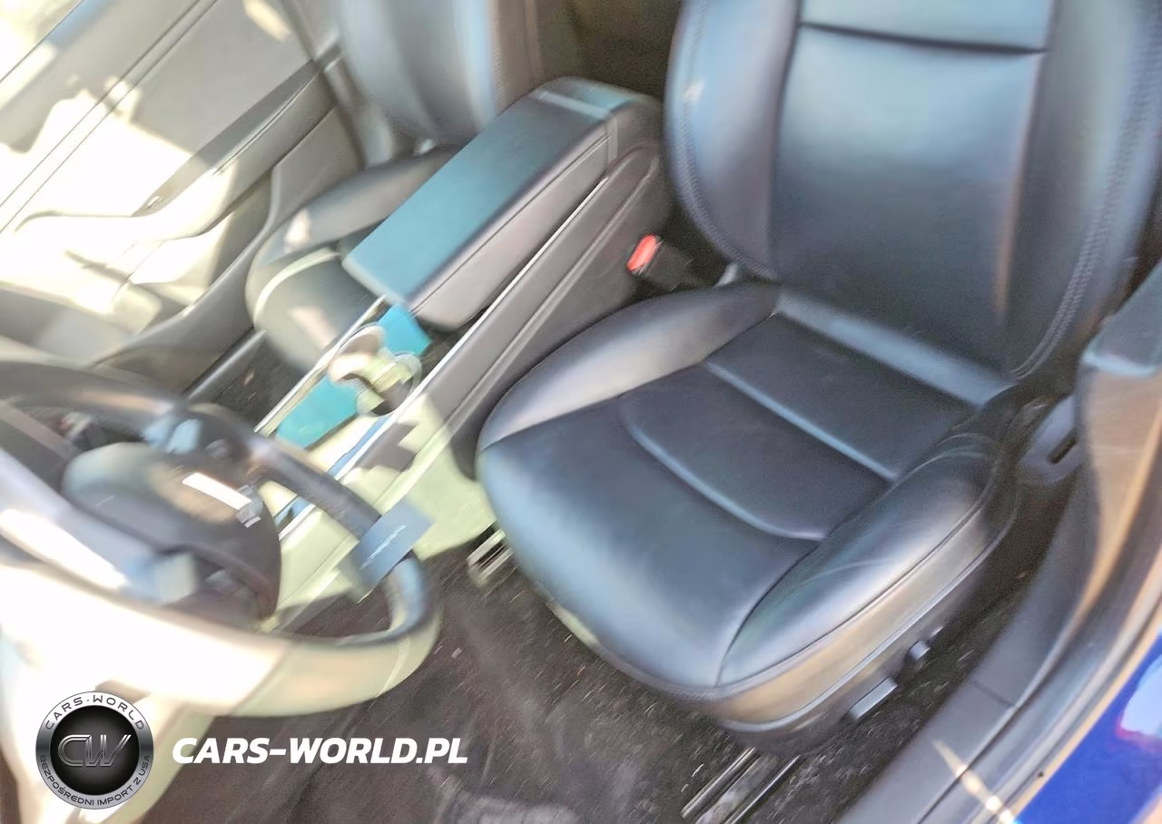 2018 Tesla Model 3 VIN:5YJ3E1EAXJF059260 - 12