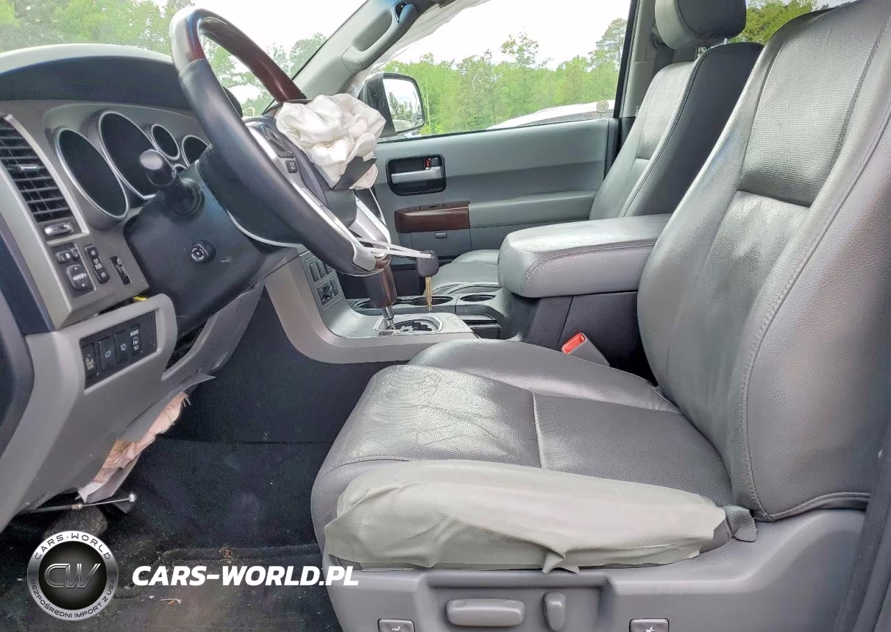 2015 Toyota Sequoia Platinum VIN:5TDDW5G14FS117453 - 7