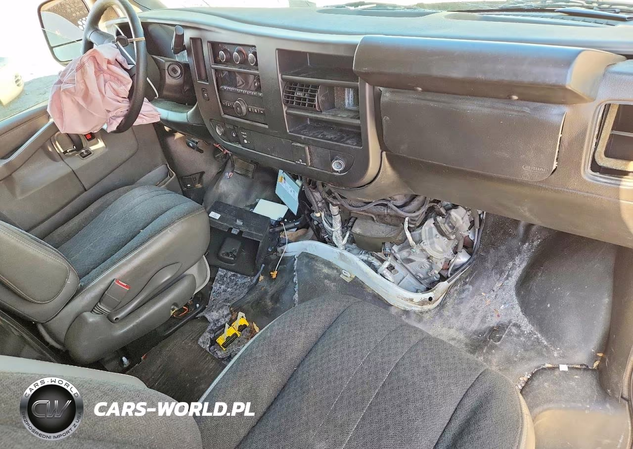 2022 Chevrolet Express G2500 VIN:1GCWGAFP1N1211290 - 8