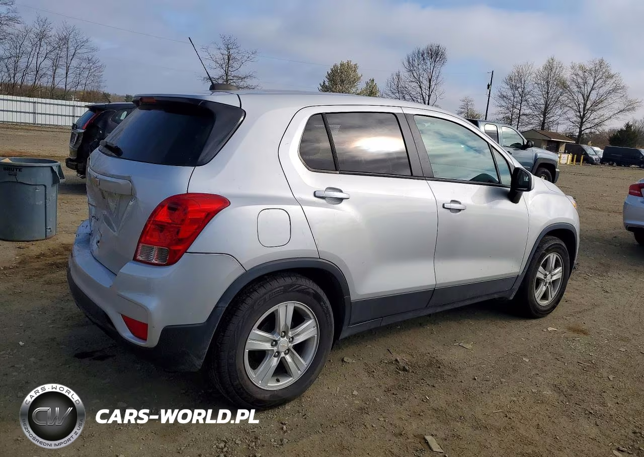 2022 Chevrolet Trax Ls VIN:KL7CJKSM7NB544607 - 3