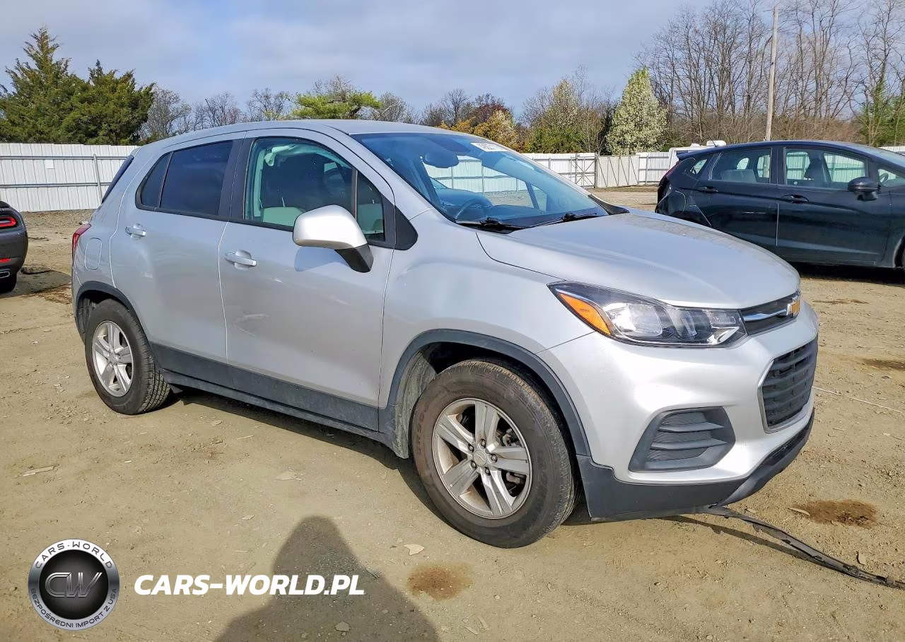 2022 Chevrolet Trax Ls VIN:KL7CJKSM7NB544607 - 4