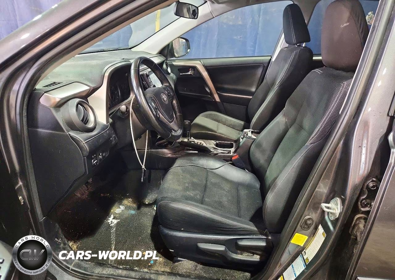 2018 Toyota Rav4 Xle VIN:JTMRFREV5JD228052 - 7