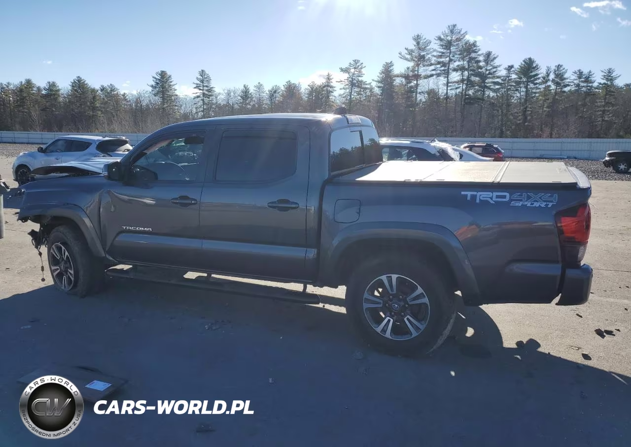 2018 Toyota Tacoma Double Cab VIN:5TFCZ5AN3JX136934 - 2