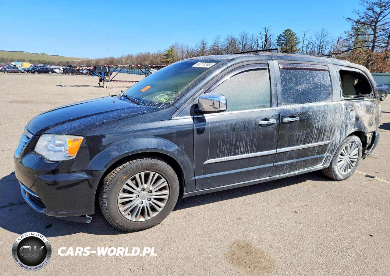 2014 Chrysler Town & Country Touring L