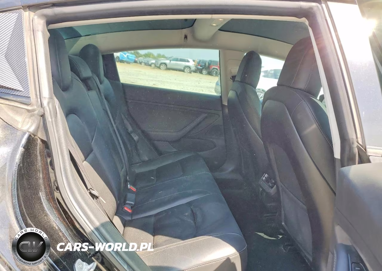 2019 Tesla Model 3 VIN:5YJ3E1EA1KF403849 - 10