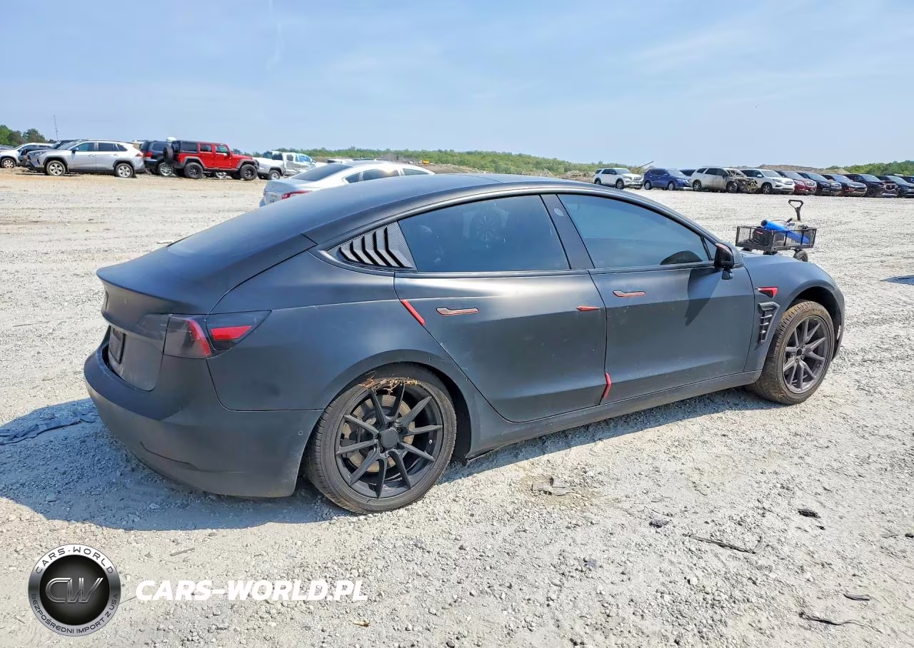2019 Tesla Model 3 VIN:5YJ3E1EA1KF403849 - 3