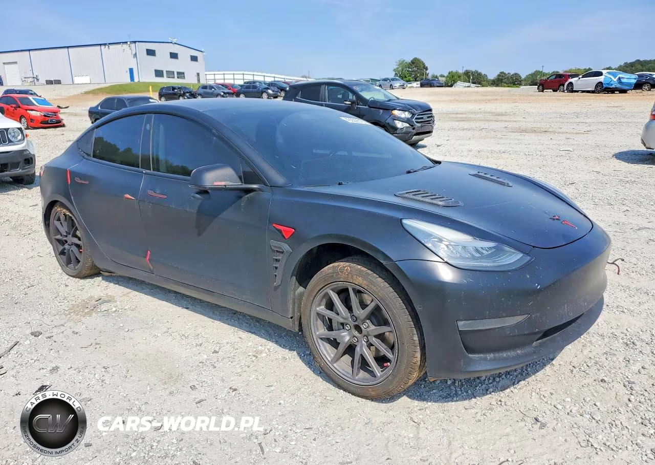 2019 Tesla Model 3 VIN:5YJ3E1EA1KF403849 - 4