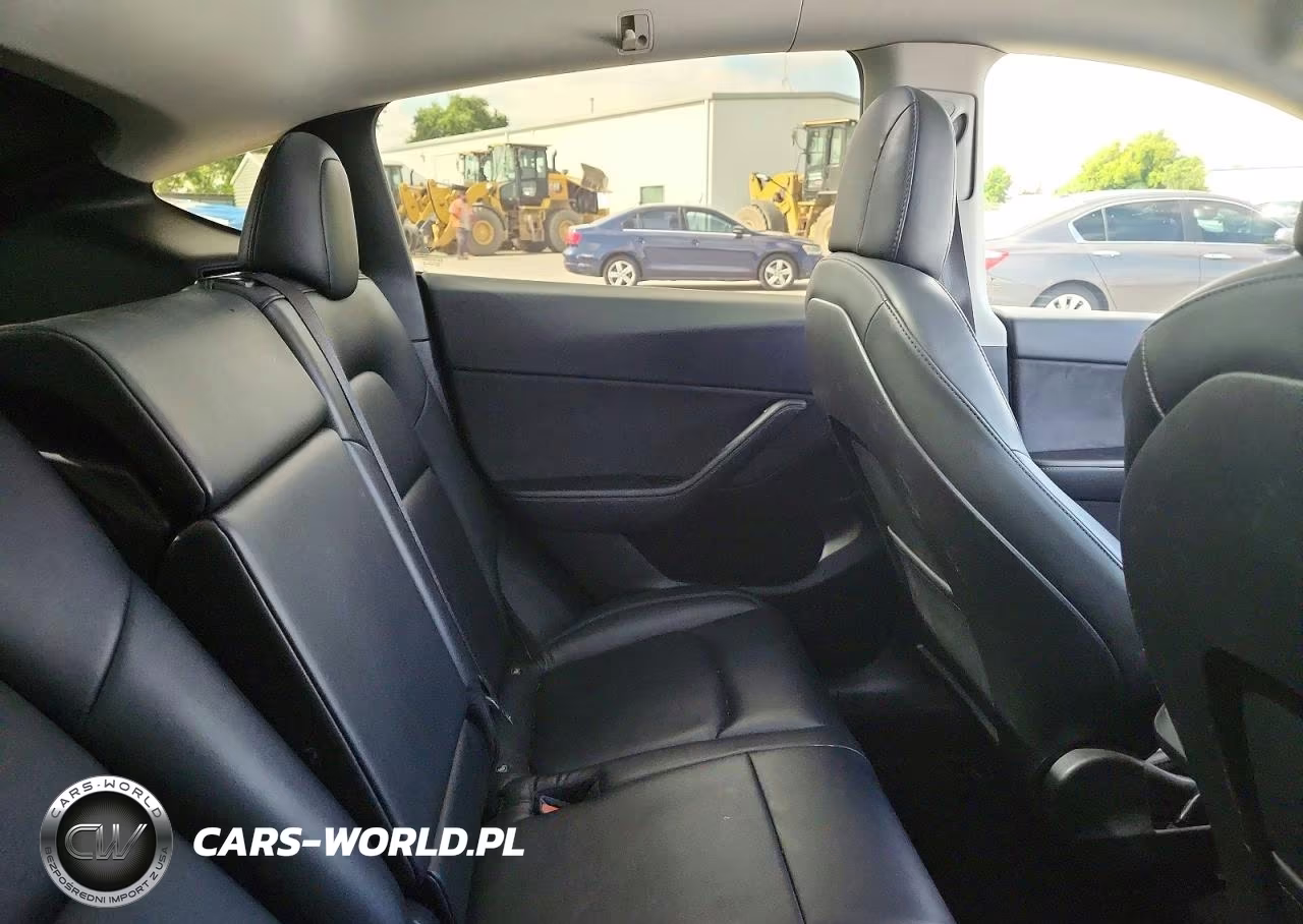 2021 Tesla Model Y VIN:5YJYGDEE2MF115720 - 10