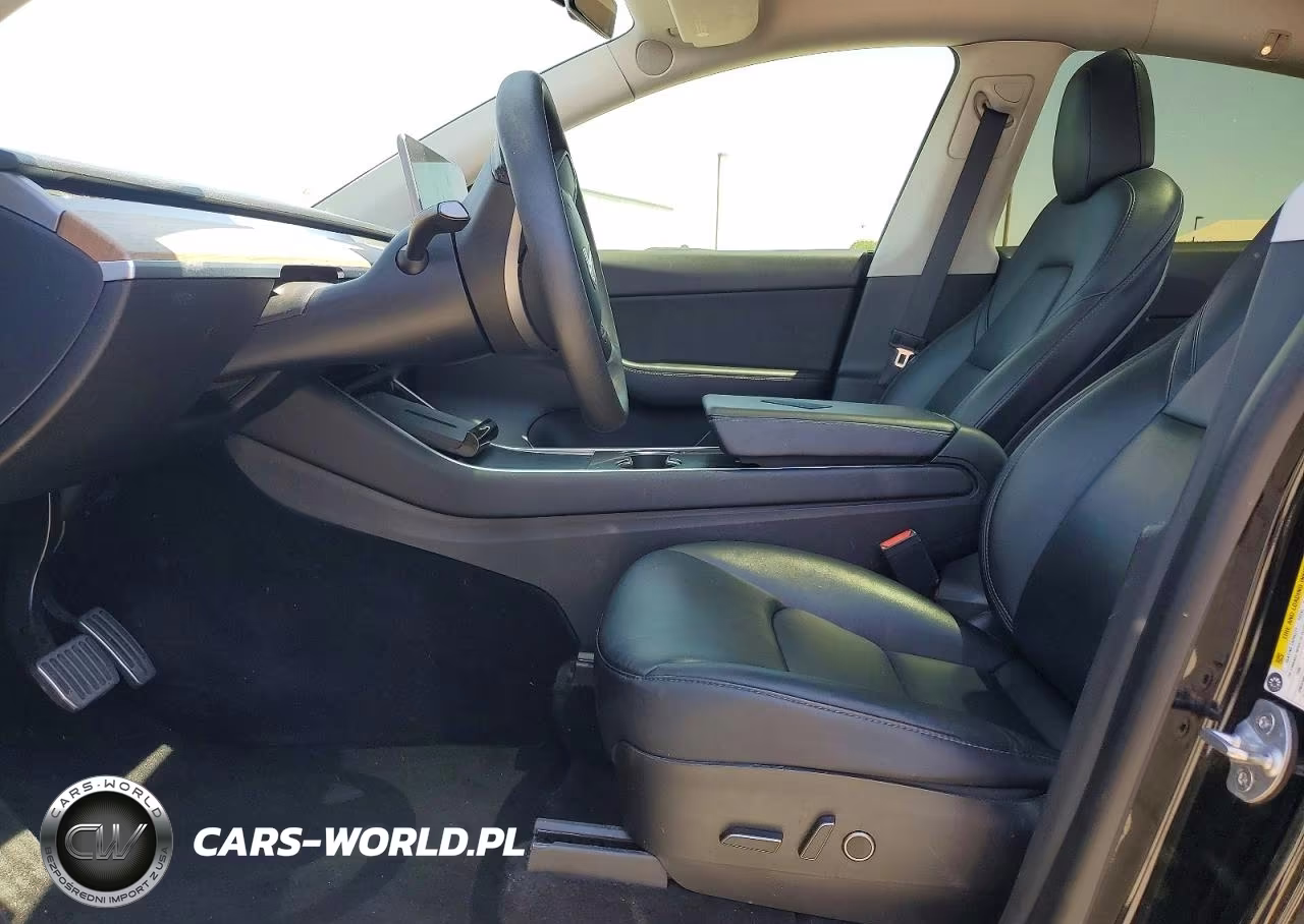 2021 Tesla Model Y VIN:5YJYGDEE2MF115720 - 7