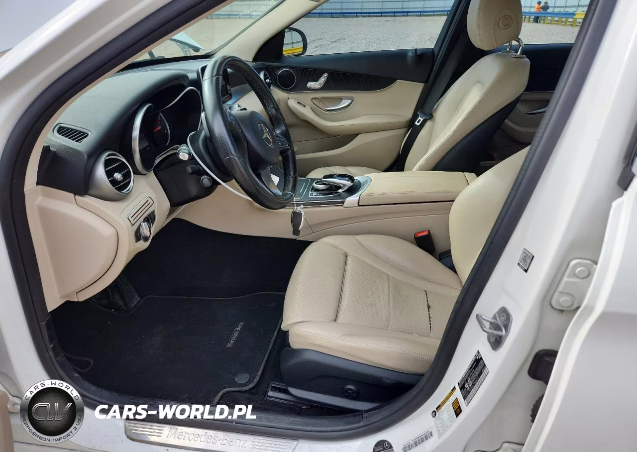 2016 Mercedes-Benz C 300 VIN:55SWF4JB4GU162823 - 7