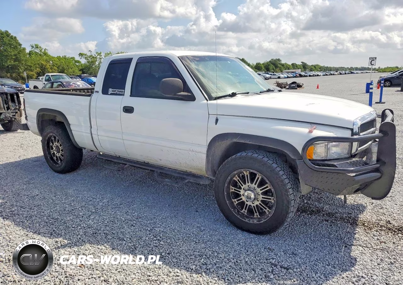2000 Dodge Ram 2500 Laramie VIN:1B7KC2360YJ146870 - 4