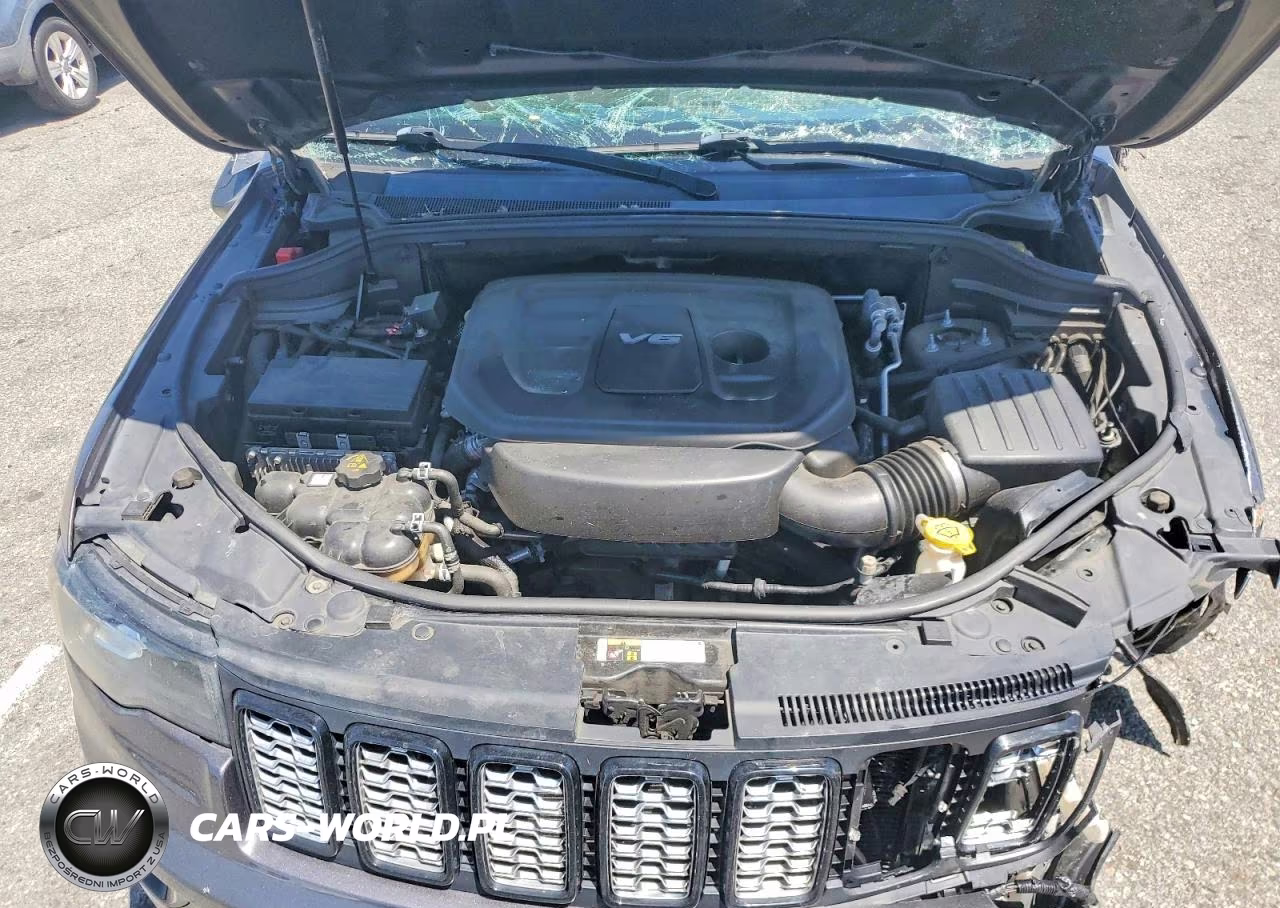 2018 Jeep Grand Cherokee Laredo VIN:1C4RJFAG4JC319923 - 11