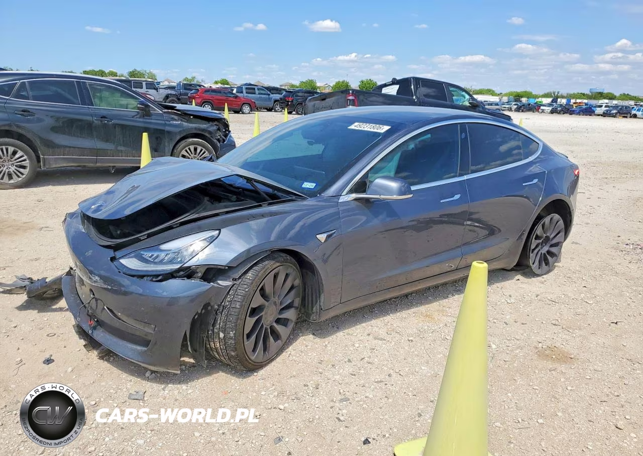 2020 Tesla Model 3 – zdjęcie 1 z 13