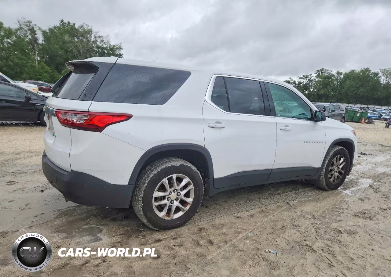2019 Chevrolet Traverse Ls VIN:1GNEVFKW5KJ158107 - 3