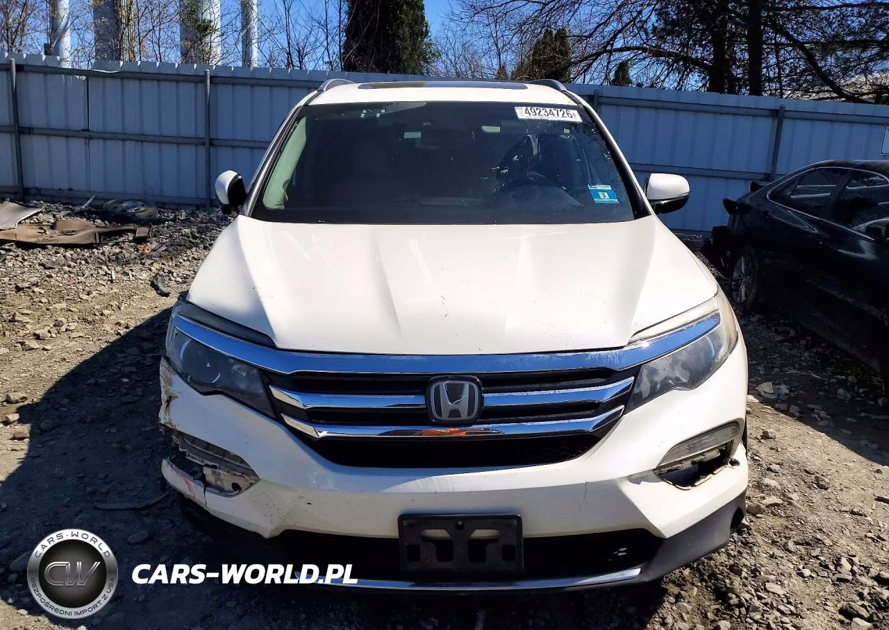 2018 Honda Pilot Touring VIN:5FNYF6H98JB020328 - 5