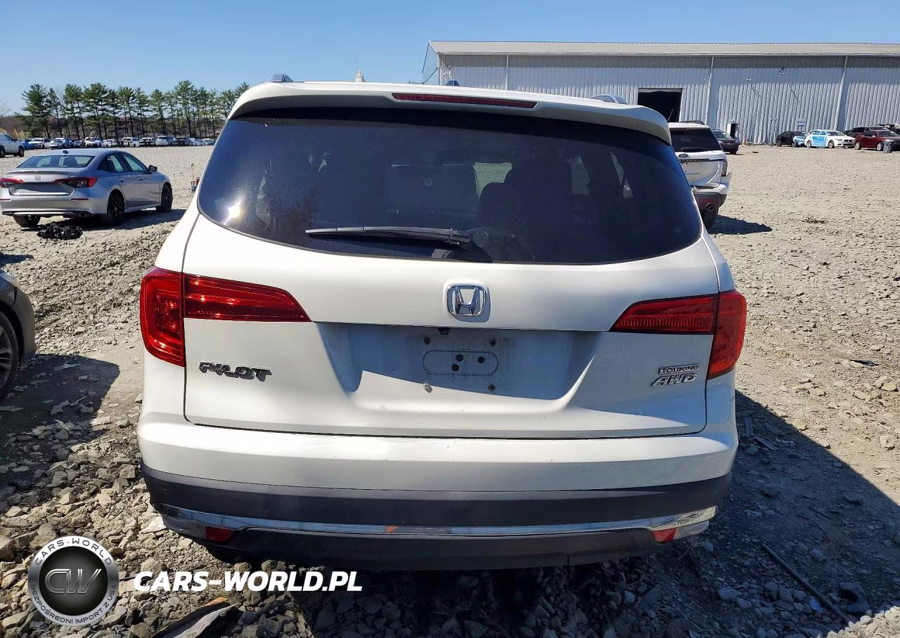 2018 Honda Pilot Touring VIN:5FNYF6H98JB020328 - 6