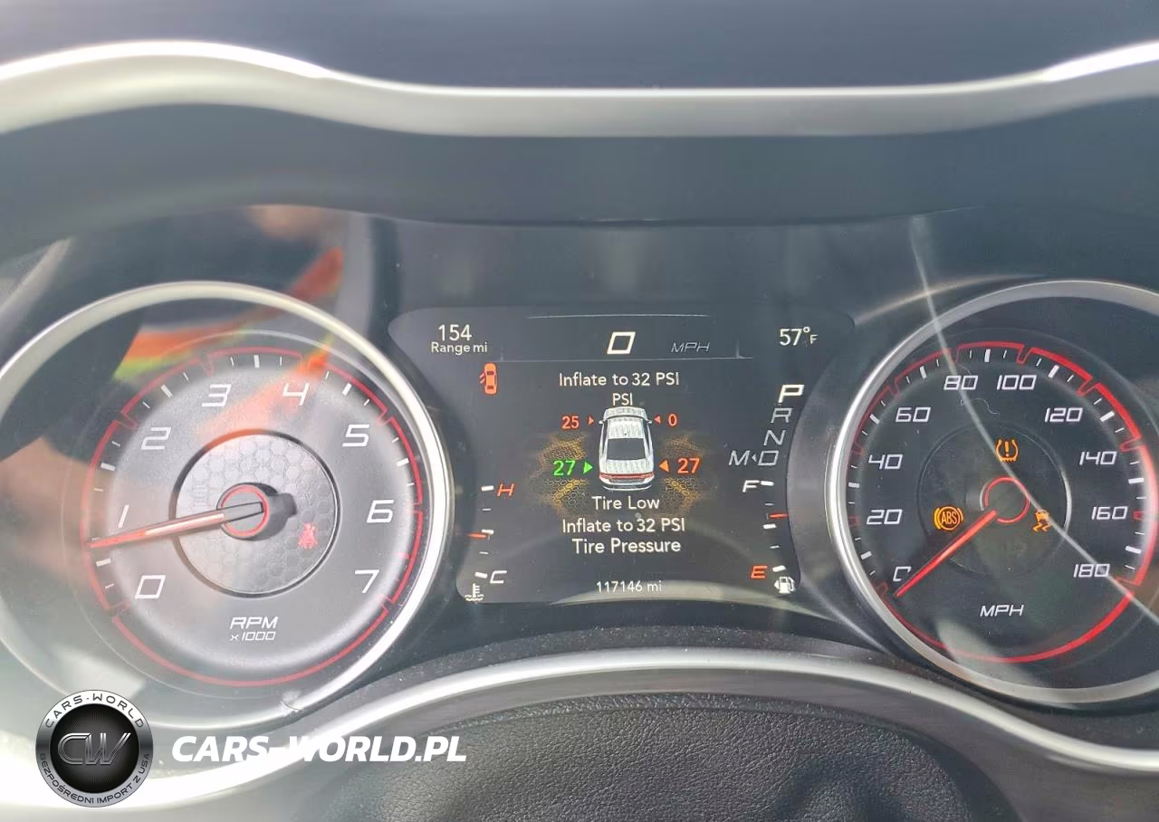 2018 Dodge Charger R VIN:2C3CDXGJ3JH290339 - 9