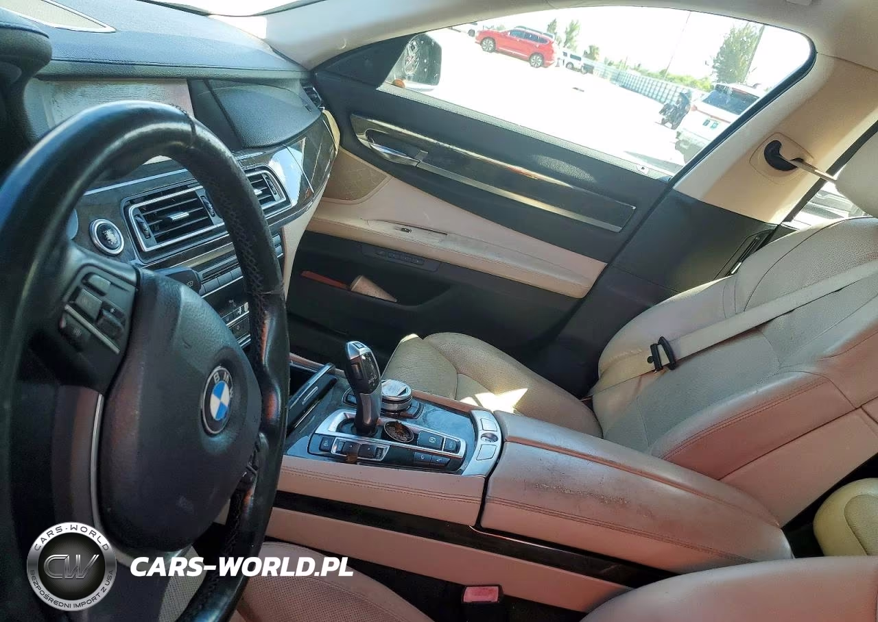 2012 BMW 750 Lxi VIN:WBAKC8C57CC437645 - 9