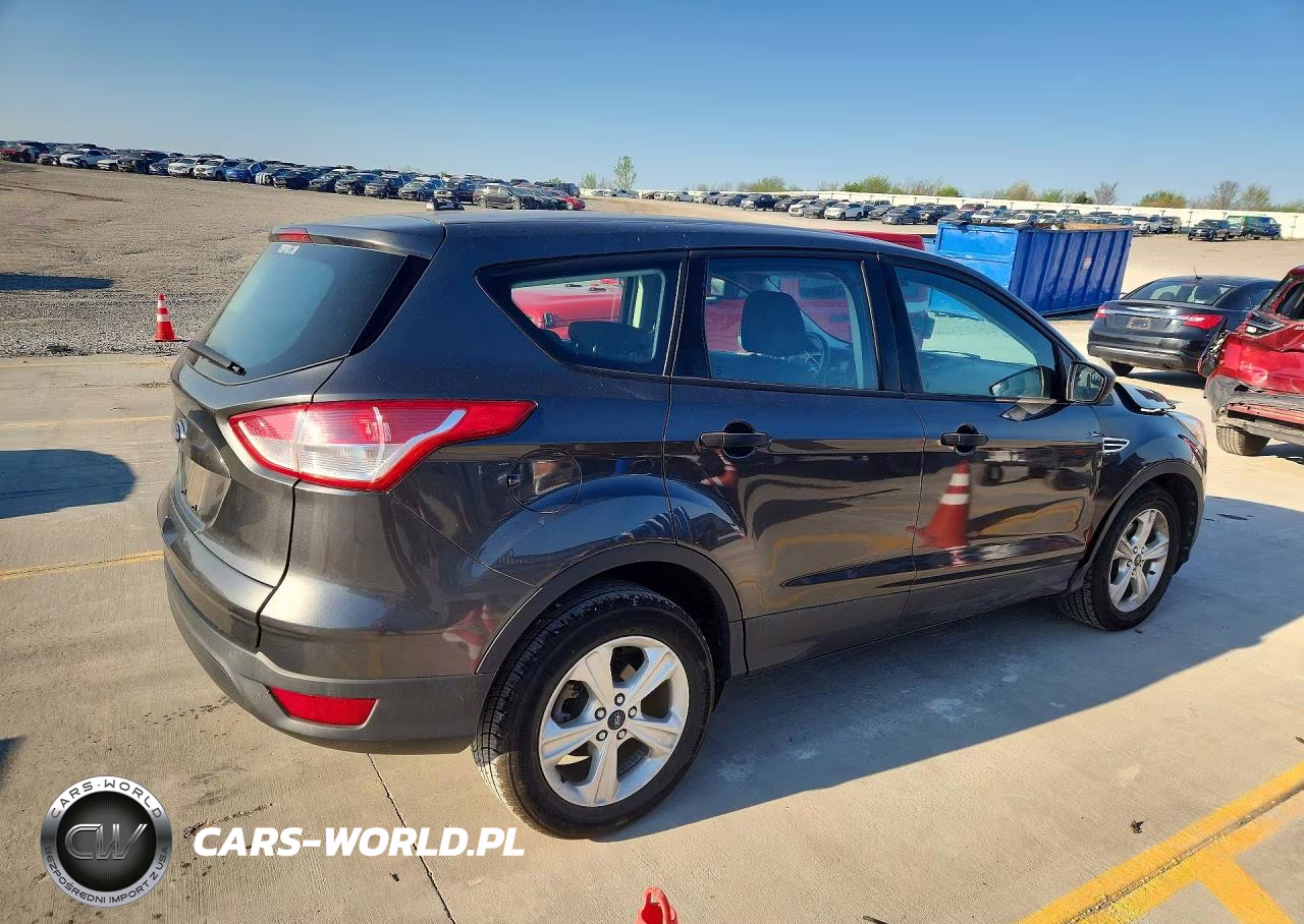 2015 Ford Escape S VIN:1FMCU0F7XFUB91462 - 3