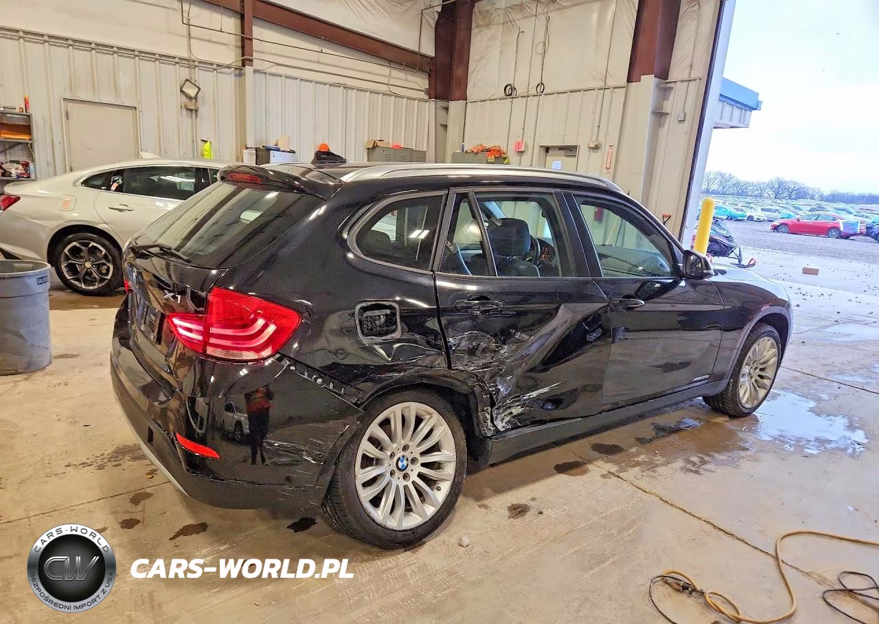 2015 BMW X1 xDrive28I VIN:WBAVL1C53FVY38980 - 3