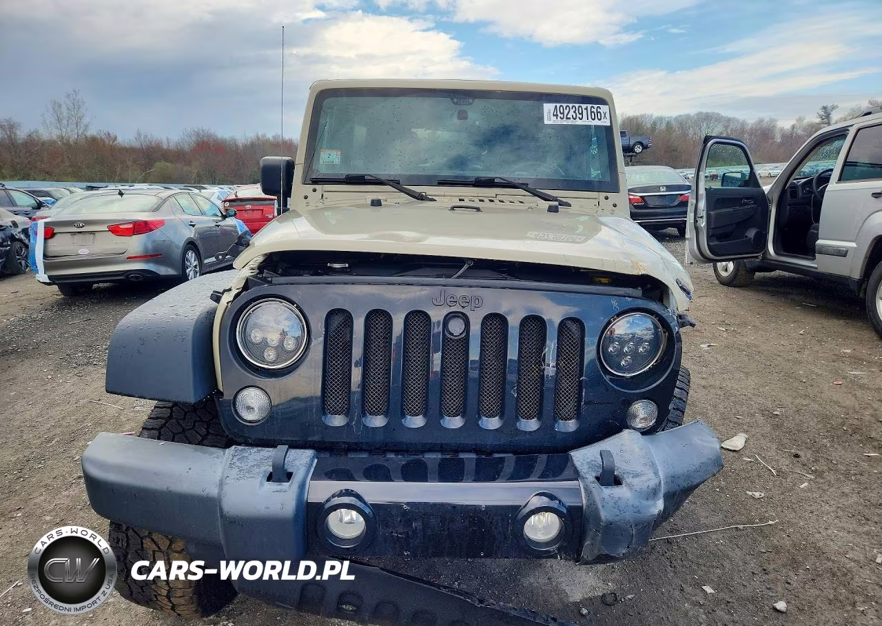 2018 Jeep Wrangler Unlimited Sport VIN:1C4BJWDG8JL817930 - 5