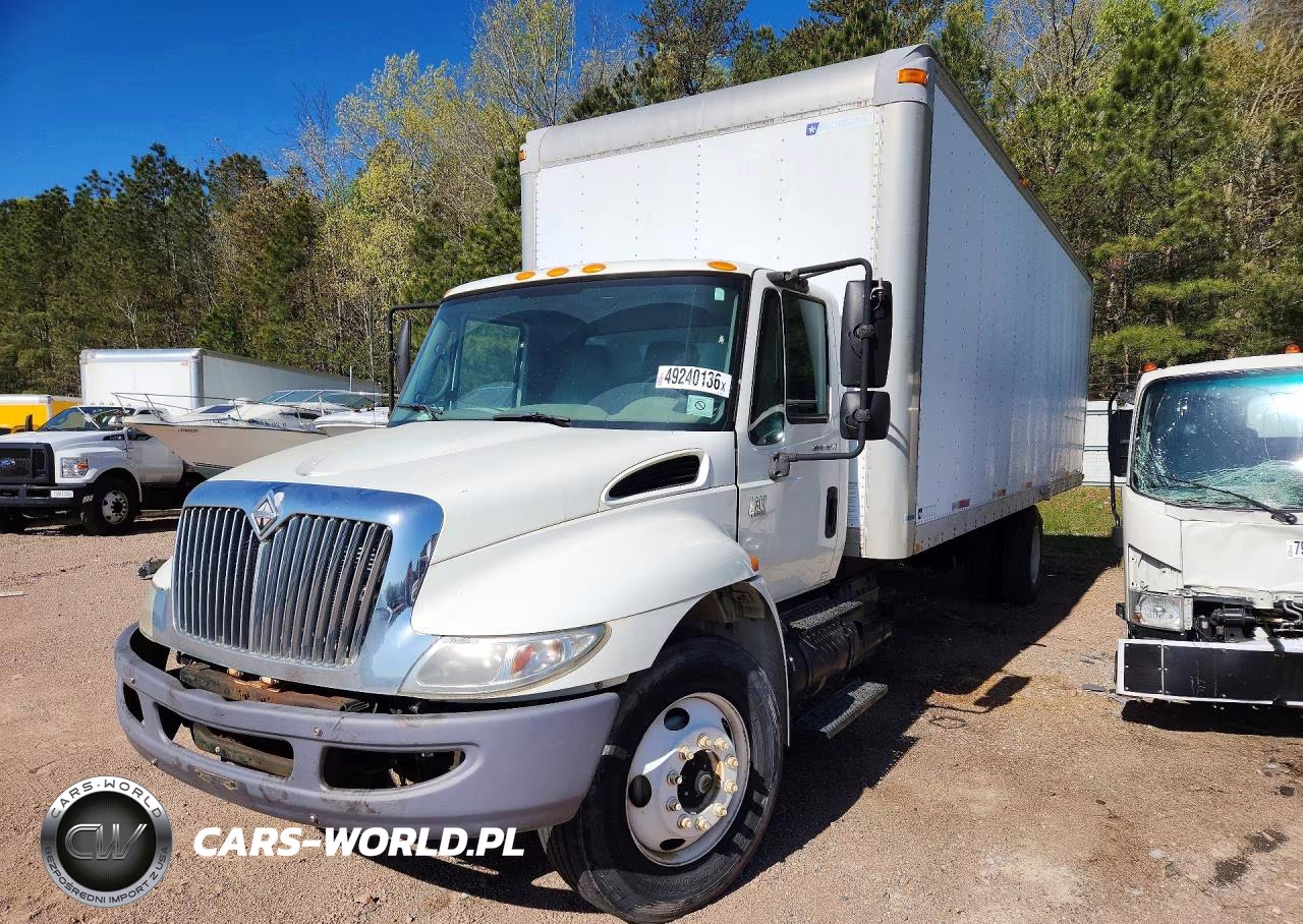 2007 International 4300 Box Truck