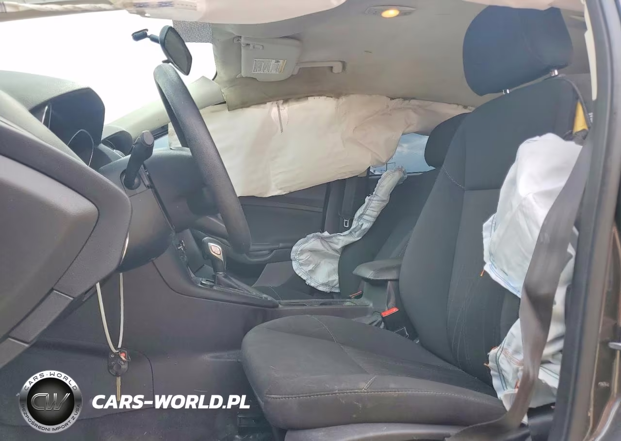 2017 Ford Focus Se VIN:1FADP3K21HL324748 - 7