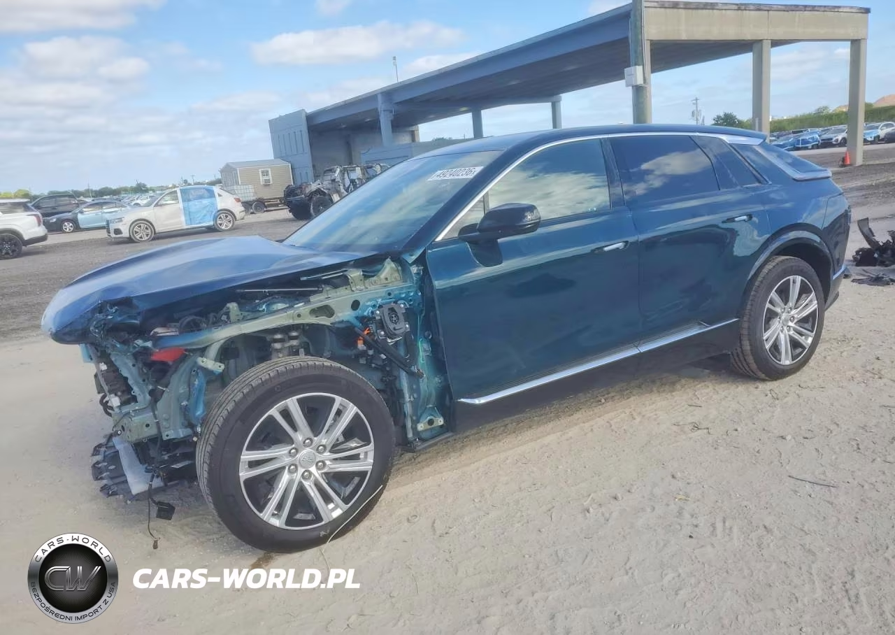 2024 Cadillac Lyriq Tech