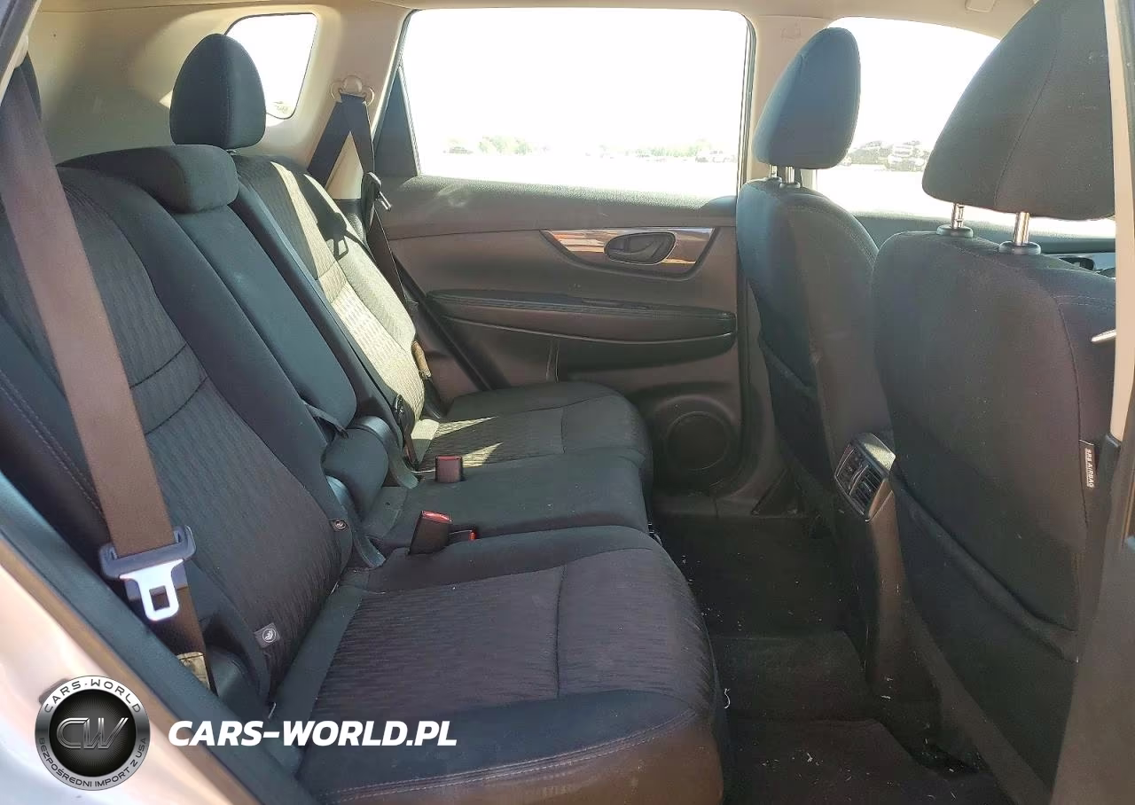 2019 Nissan Rogue S VIN:5N1AT2MT9KC811918 - 11