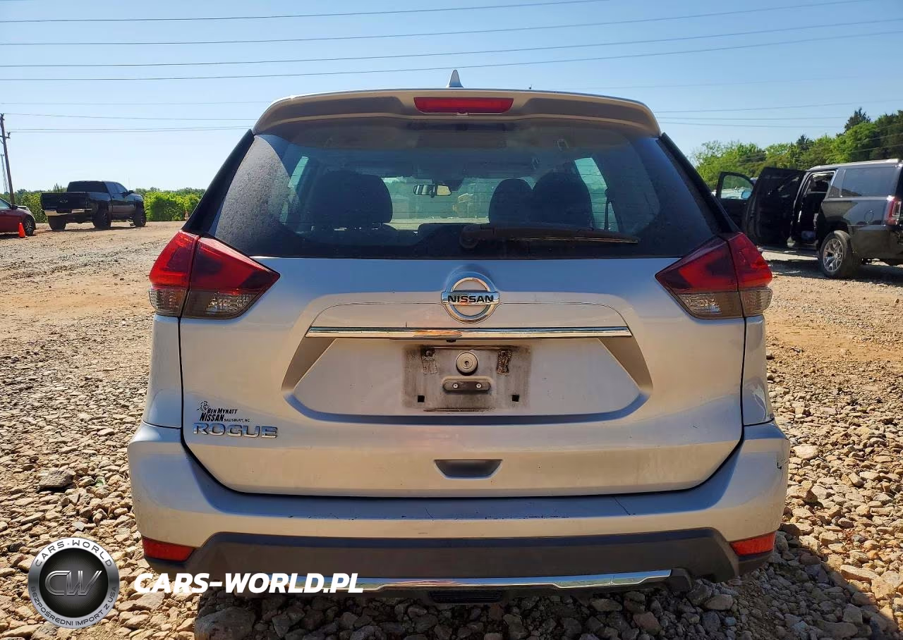 2019 Nissan Rogue S VIN:5N1AT2MT9KC811918 - 6