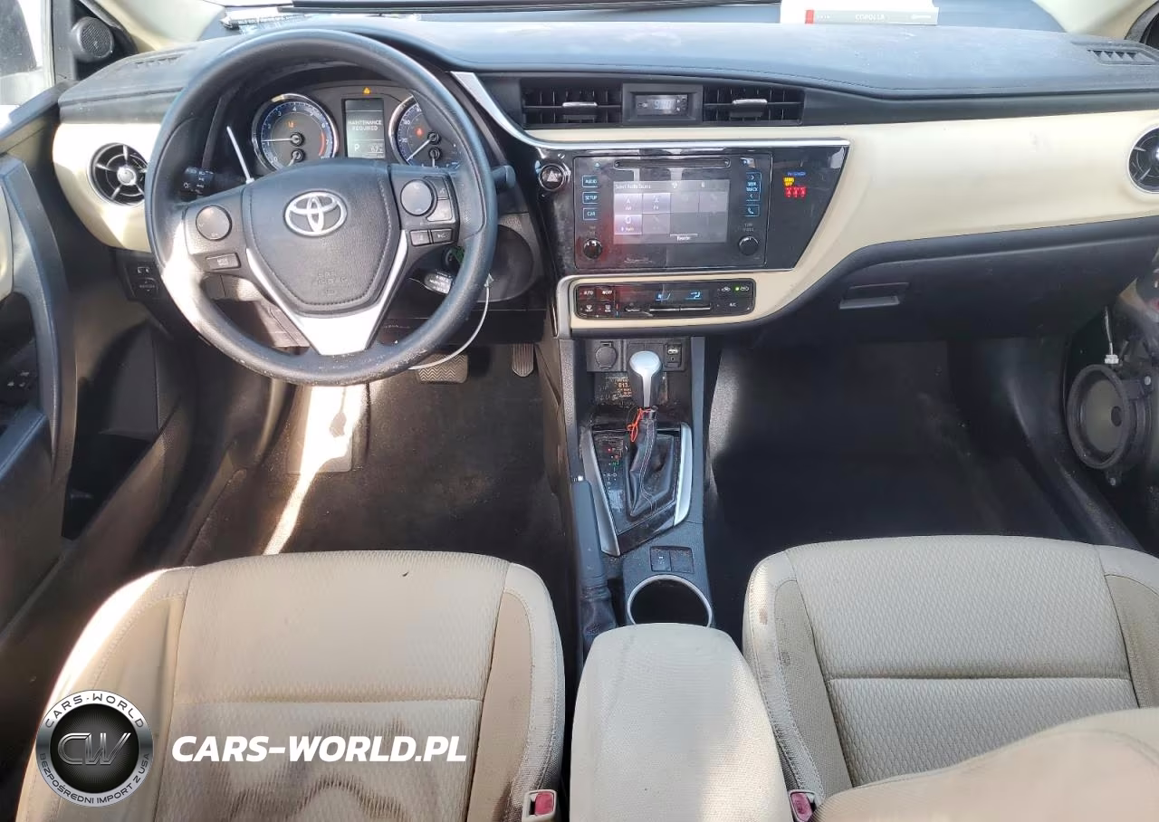 2018 Toyota Corolla Le VIN:5YFBURHE5JP850750 - 8