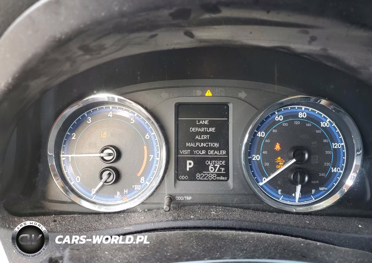 2018 Toyota Corolla Le VIN:5YFBURHE5JP850750 - 9