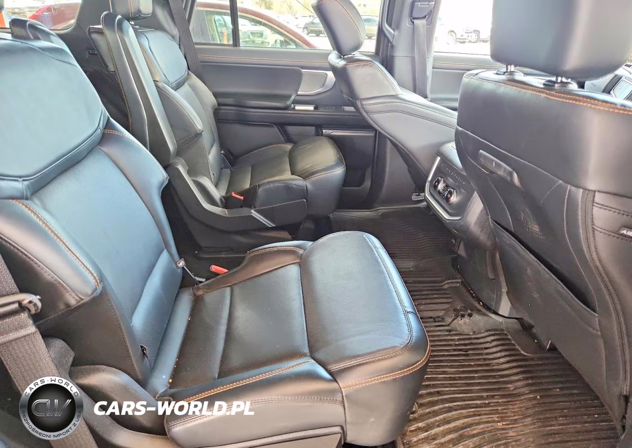 2025 Ford Expedition Tremor VIN:1FMJU1RG8SEA62018 - 11