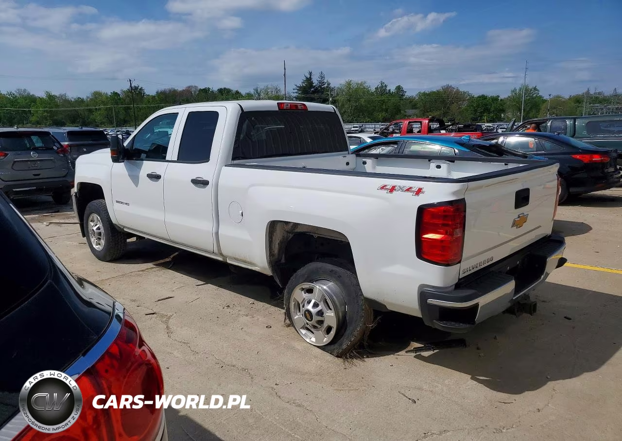 2015 Chevrolet Silverado K2500 Heavy Duty VIN:1GC2KUEG6FZ542675 - 2