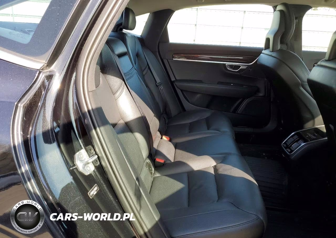 2018 Volvo S90 T5 Momentum VIN:LVY982MK2JP022672 - 10