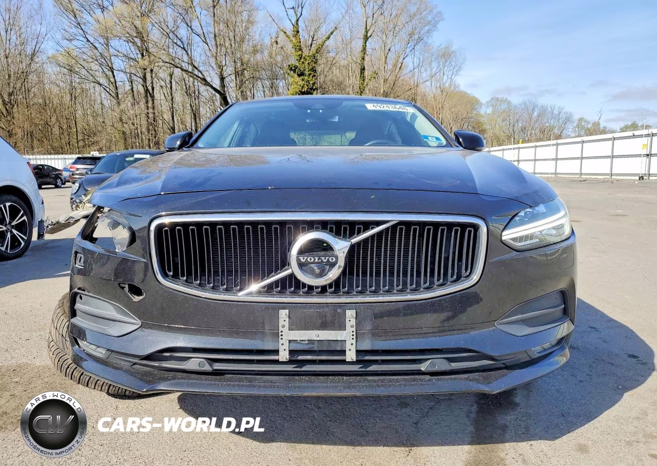2018 Volvo S90 T5 Momentum VIN:LVY982MK2JP022672 - 5