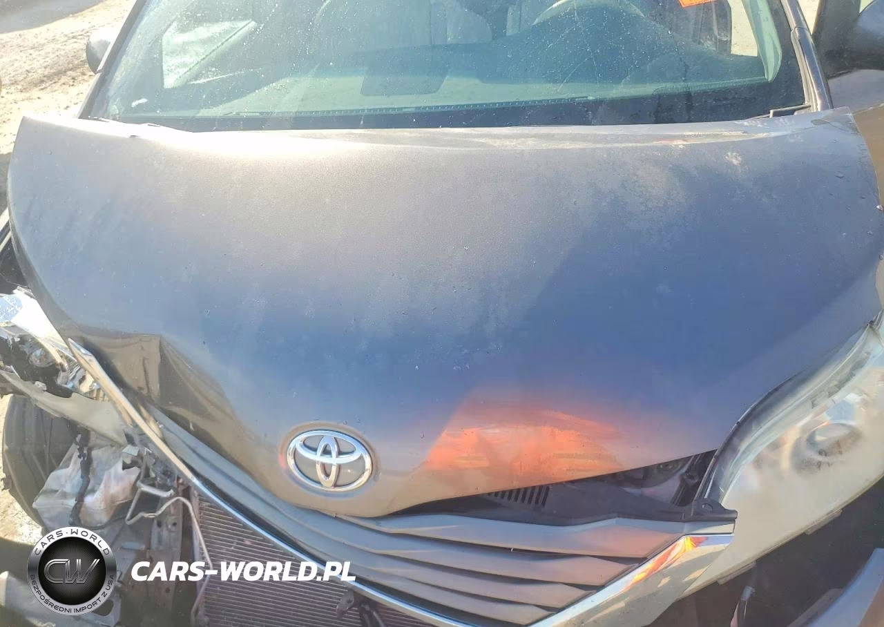 2013 Toyota Sienna Xle 8-Passenger VIN:5TDYK3DC8DS402970 - 12