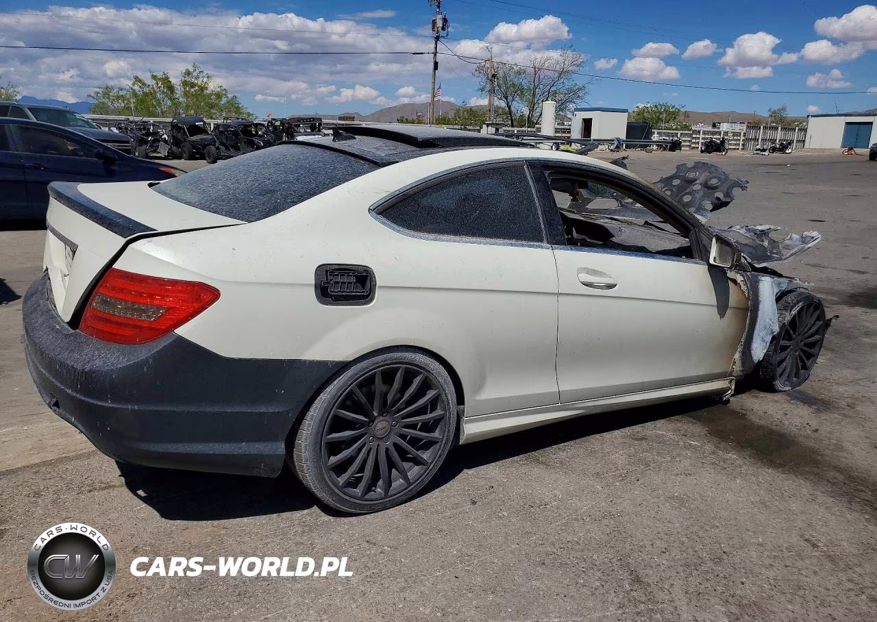 2012 Mercedes-Benz C 250 VIN:WDDGJ4HBXCF788687 - 3