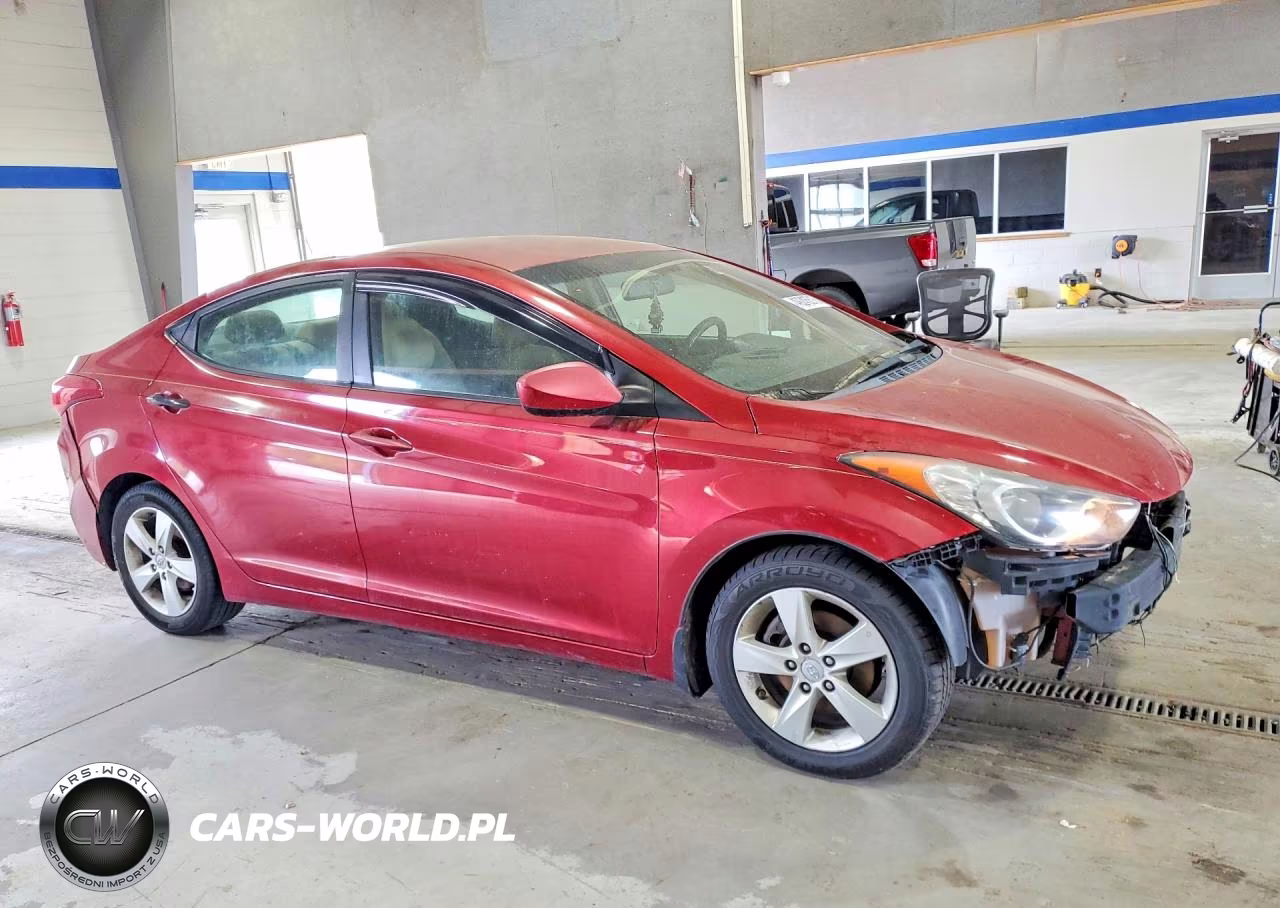 2012 Hyundai Elantra Gls VIN:KMHDH4AE8CU372996 - 4