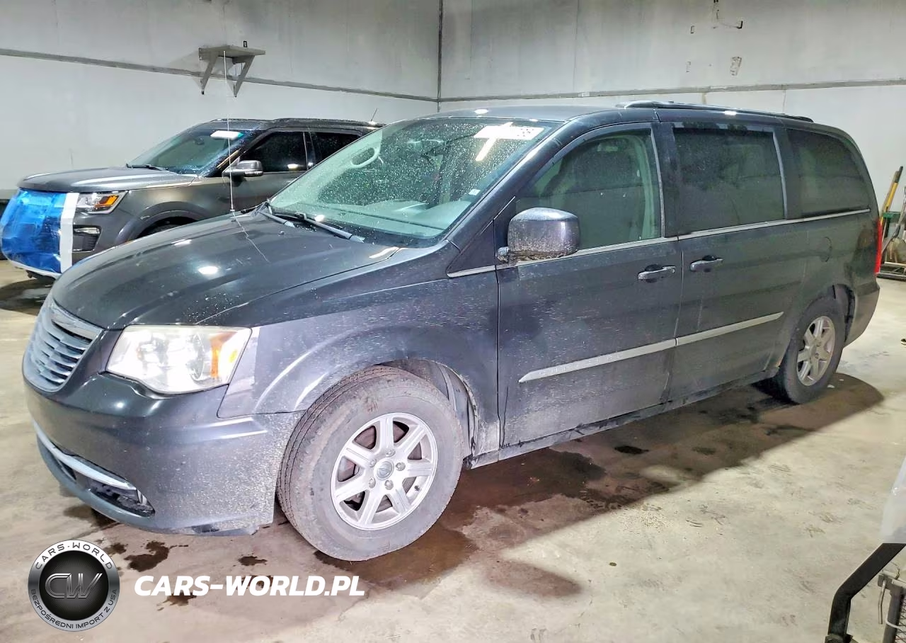 2011 Chrysler Town & Country Touring