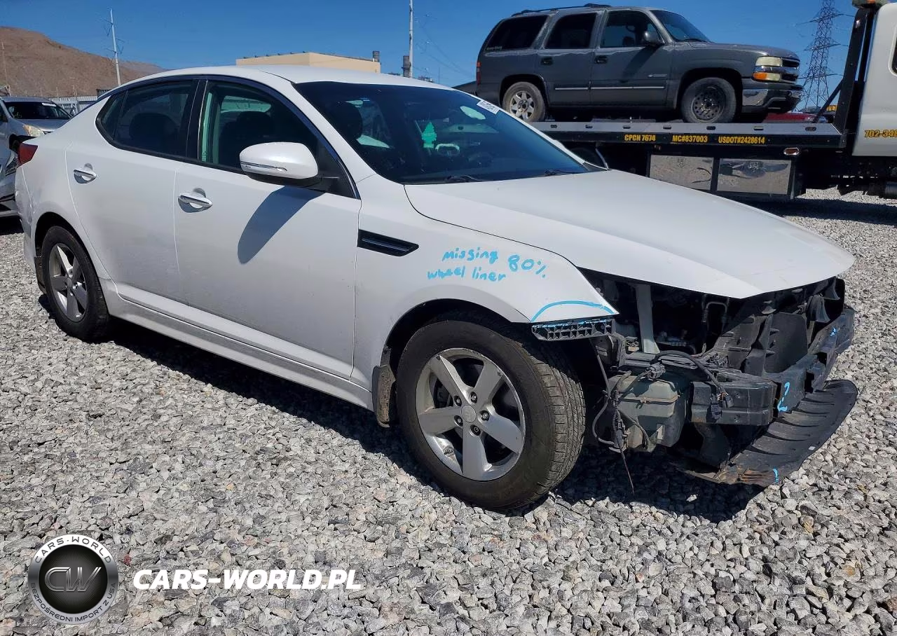 2015 Kia Optima Lx VIN:5XXGM4A78FG373736 - 4