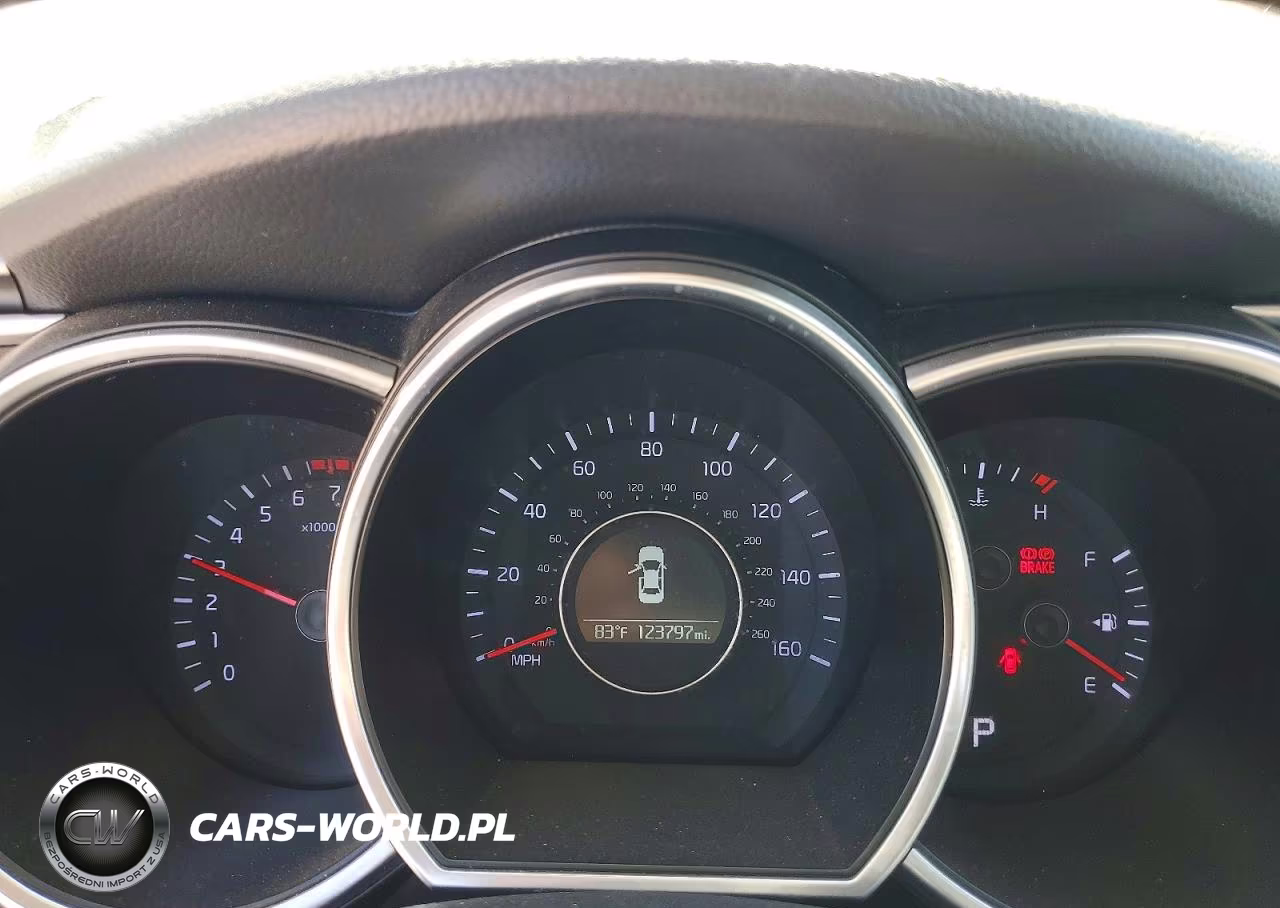 2015 Kia Optima Lx VIN:5XXGM4A78FG373736 - 9