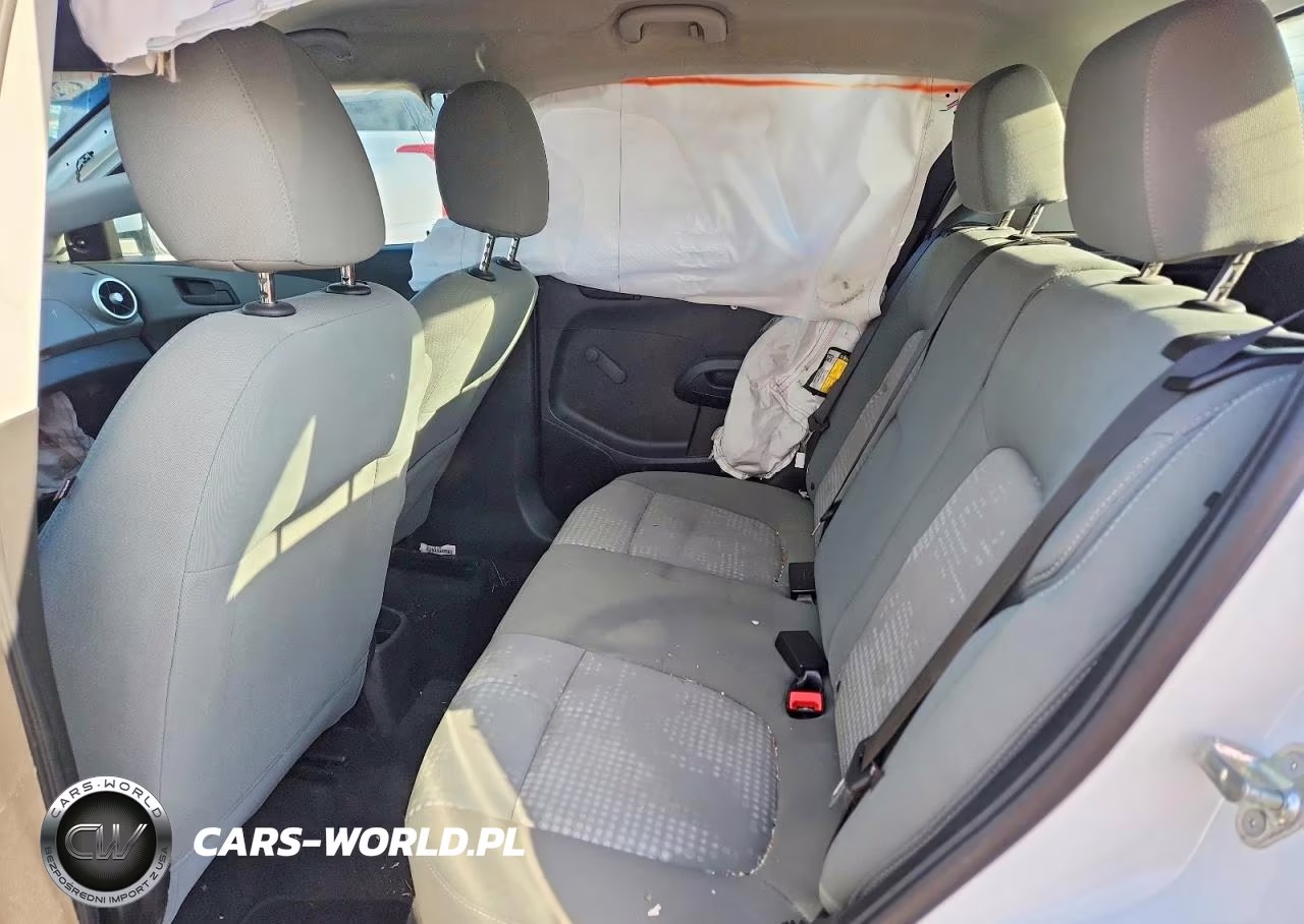 2018 Chevrolet Sonic VIN:1G1JG6SH5J4110180 - 10