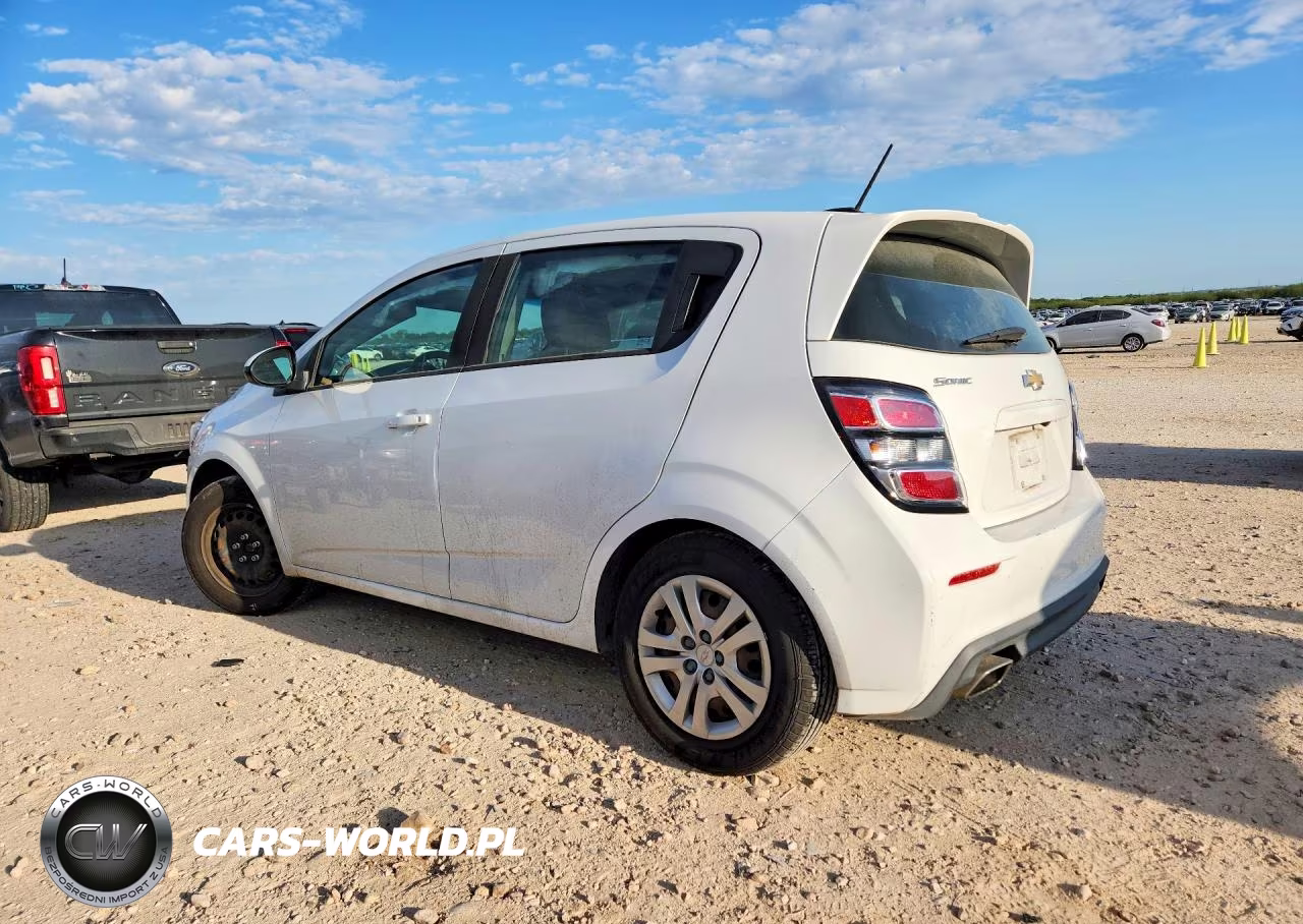 2018 Chevrolet Sonic VIN:1G1JG6SH5J4110180 - 2