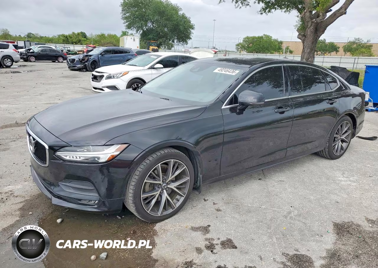 2019 Volvo S90 T5 Momentum