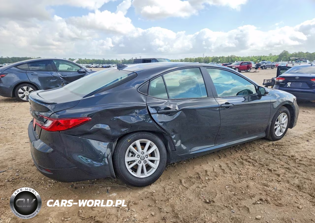 2025 Toyota Camry Le VIN:4T1DAACK9SU627241 - 3